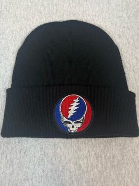 Grateful Dead “Steal Your Face” Embroidered Knit Beanie - One Size 💀🎶🧢